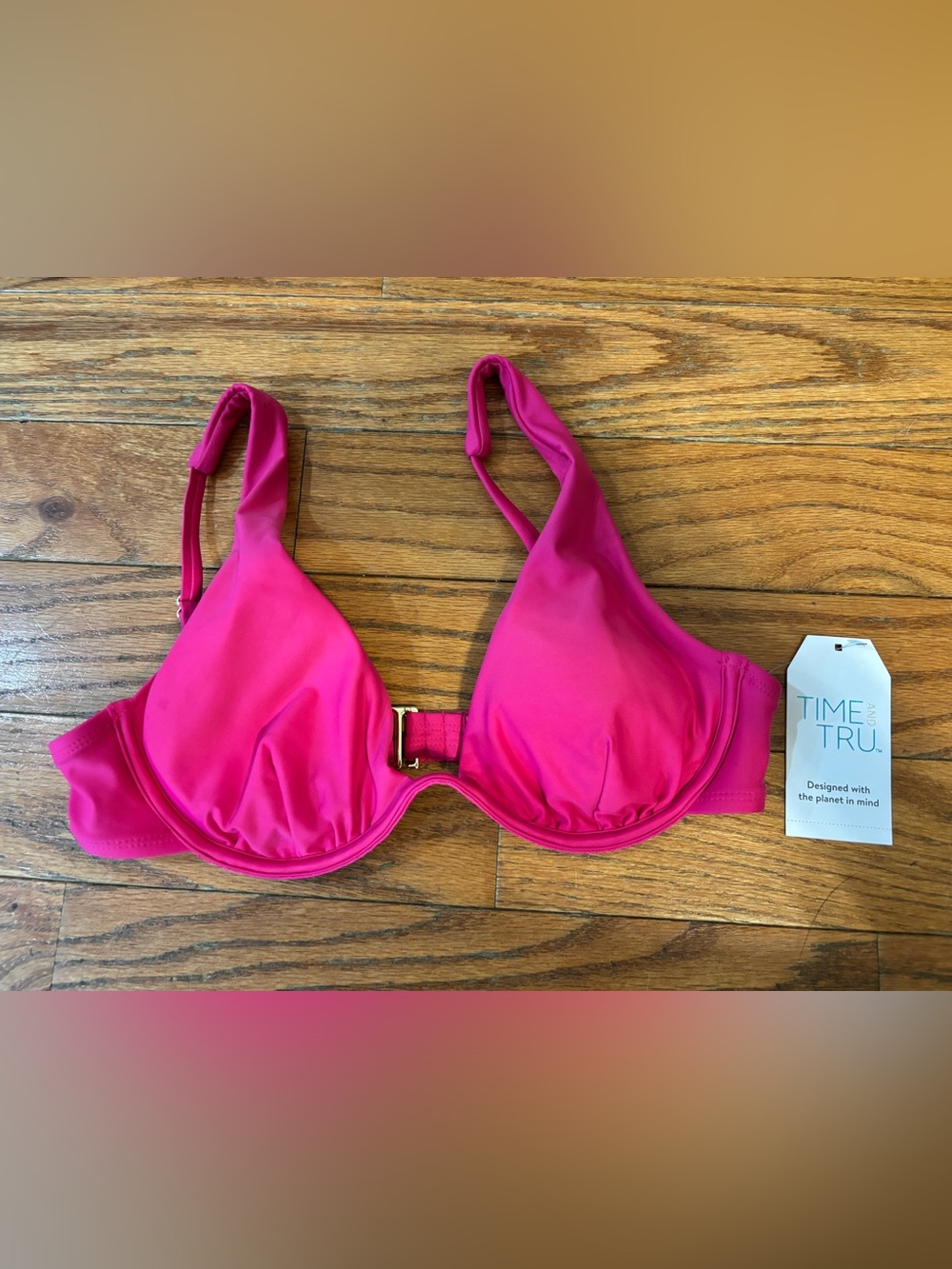 NWT Time and Tru Hot Pink Underwire Bikini Top size small (4-6)